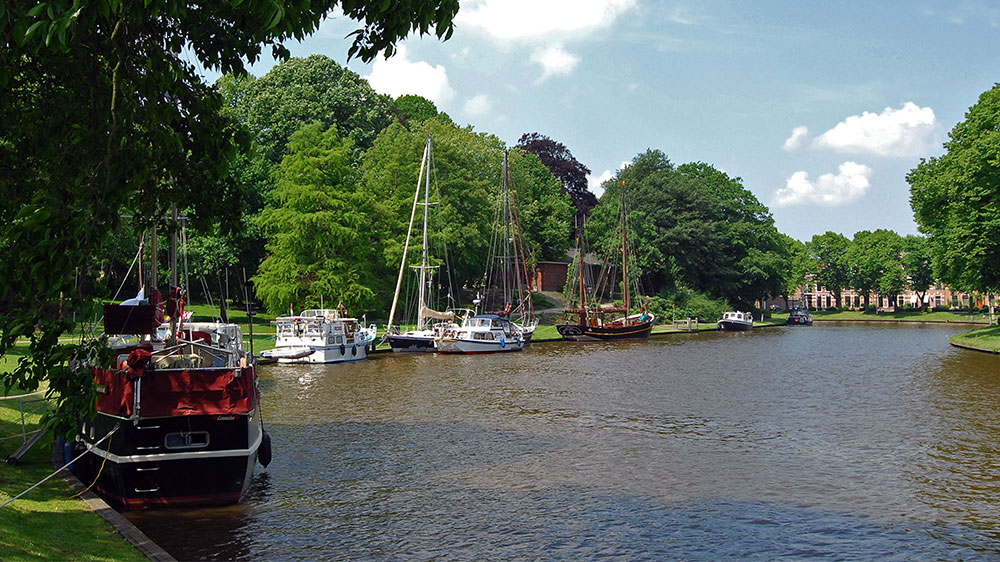 blauwasser_niederlande_friesland_stehende_mastroute_leeuwarden_wallanlagen