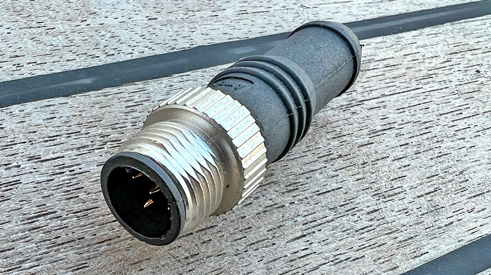 blauwasser_nmea_2000_netzwerk_aufbau_installation_verkabelung_terminal