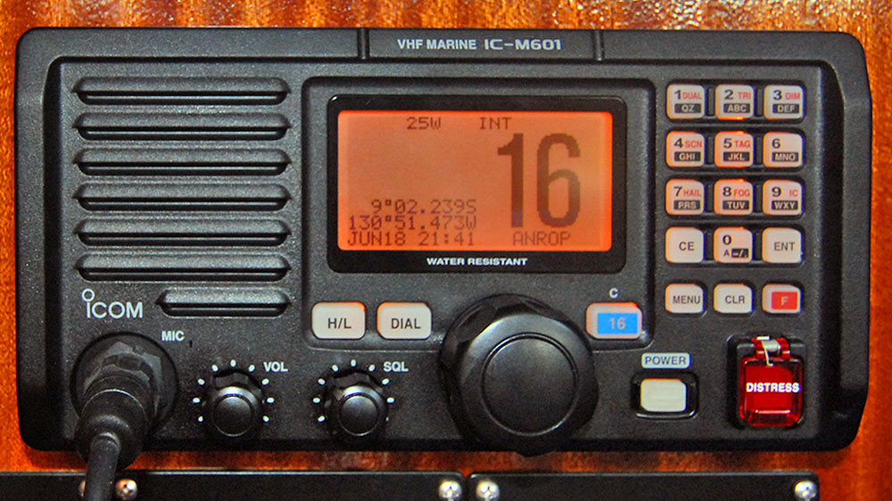 blauwasser_nmea_2000_netzwerk_aufbau_installation_verkabelung_ukw