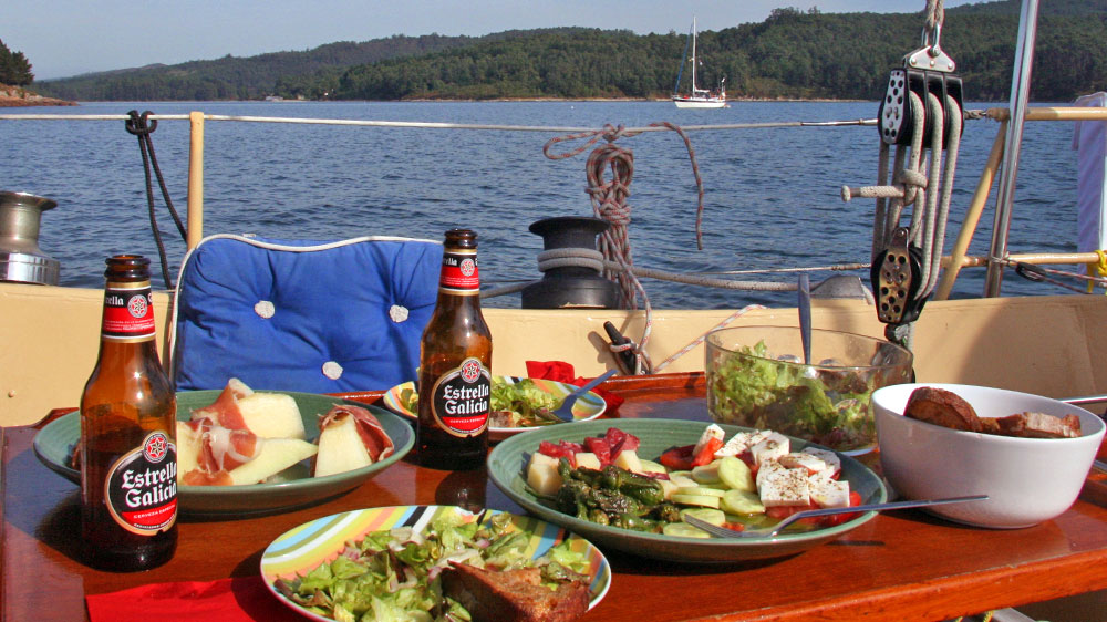 blauwasser_pantry_kochen_an_bord_tapas