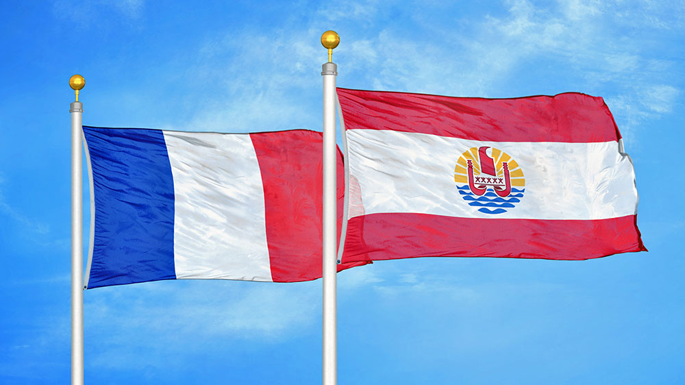 blauwasser_pazifik_polynesien_gambier_flagge