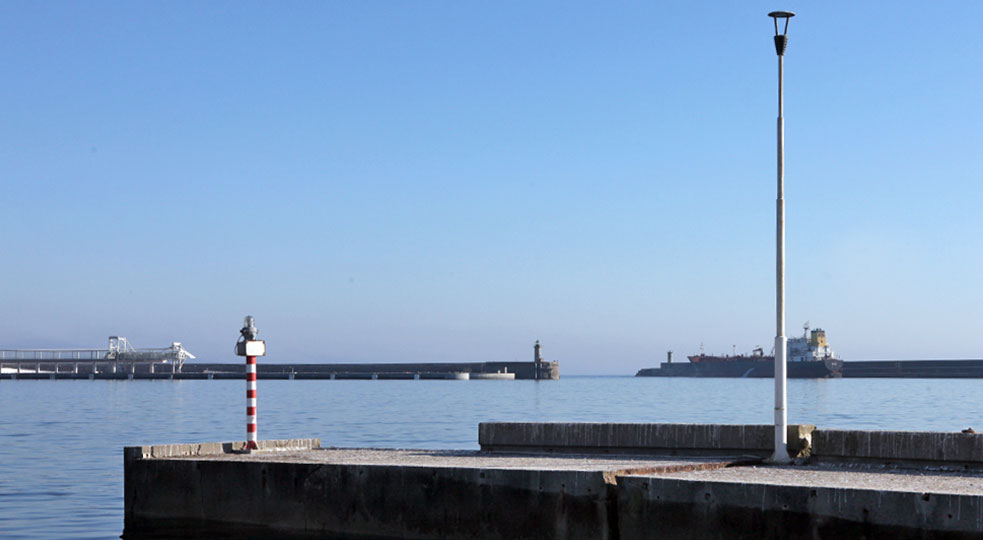 blauwasser_portugal_hafen_Leixoes_einfahrt