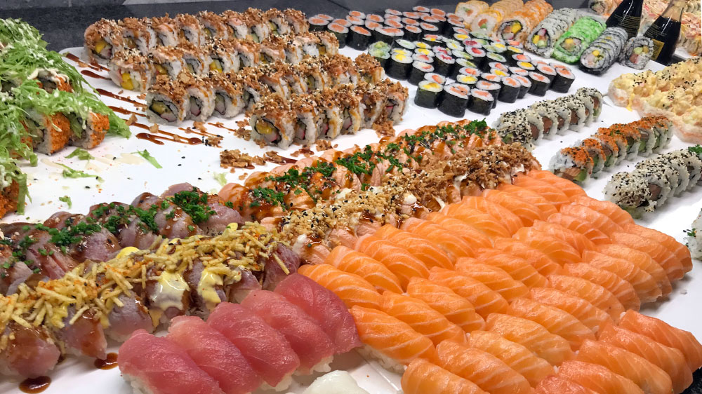 blauwasser_portugal_hafen_faro_essen_gehen_sushi