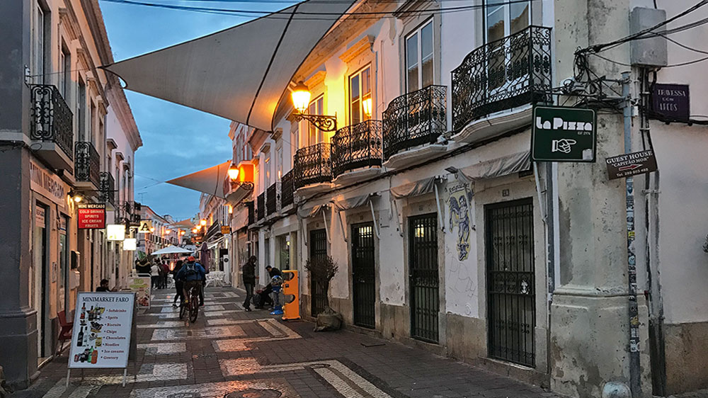 blauwasser_portugal_hafen_faro_fussgaengerzone