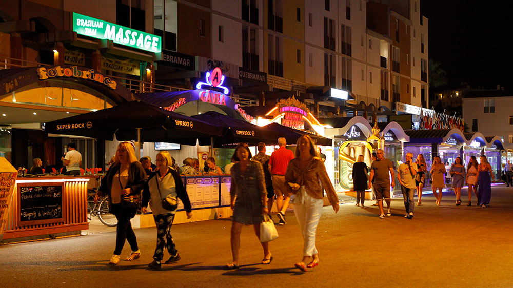 blauwasser_portugal_hafen_vilamoura_am_abend_2