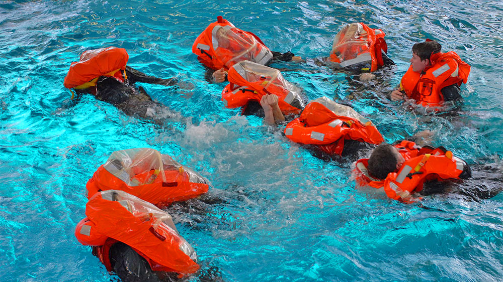 blauwasser_praxis_segelscheine_rya_yachtmaster_coastal_sicherheitstraining