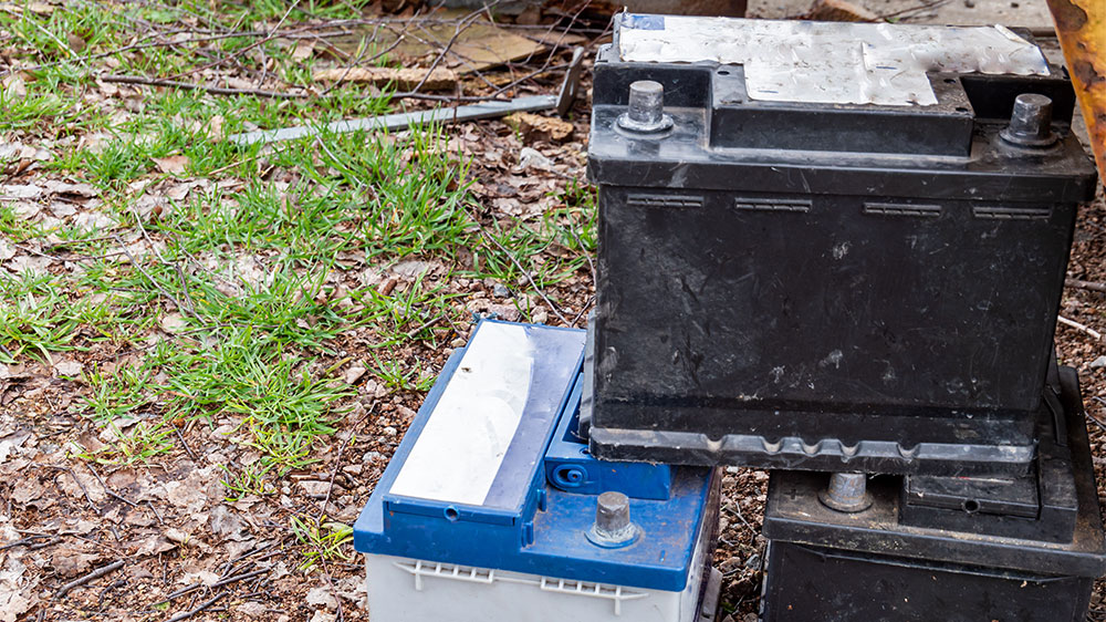 blauwasser_praxistipp_elektrik_batterie_lagern_alt