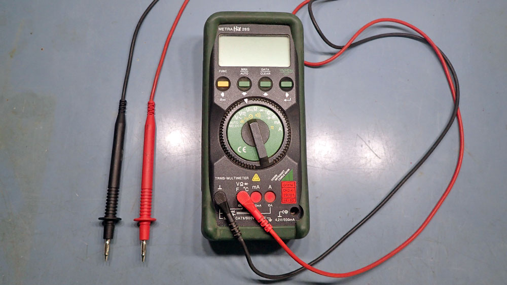 blauwasser_praxistipp_elektrik_messleitung_herstellen_multimeter_profi