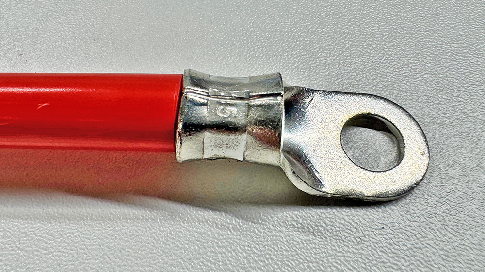 blauwasser_praxistipp_elektrik_quetschkabelschuh_presszange_pressen_gut