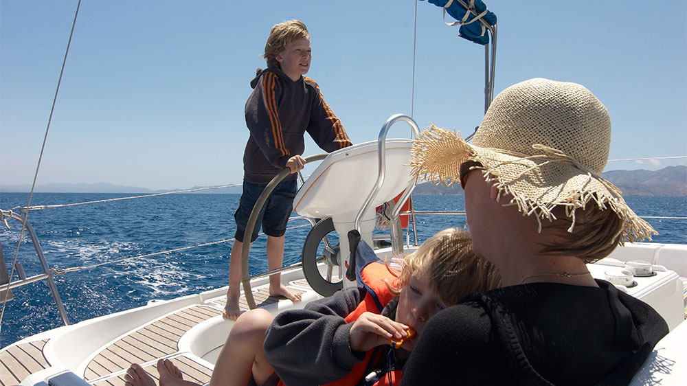 blauwasser_reise_sicher_chartern_vereinigung_deutscher_yacht_charterunternehmen_familien