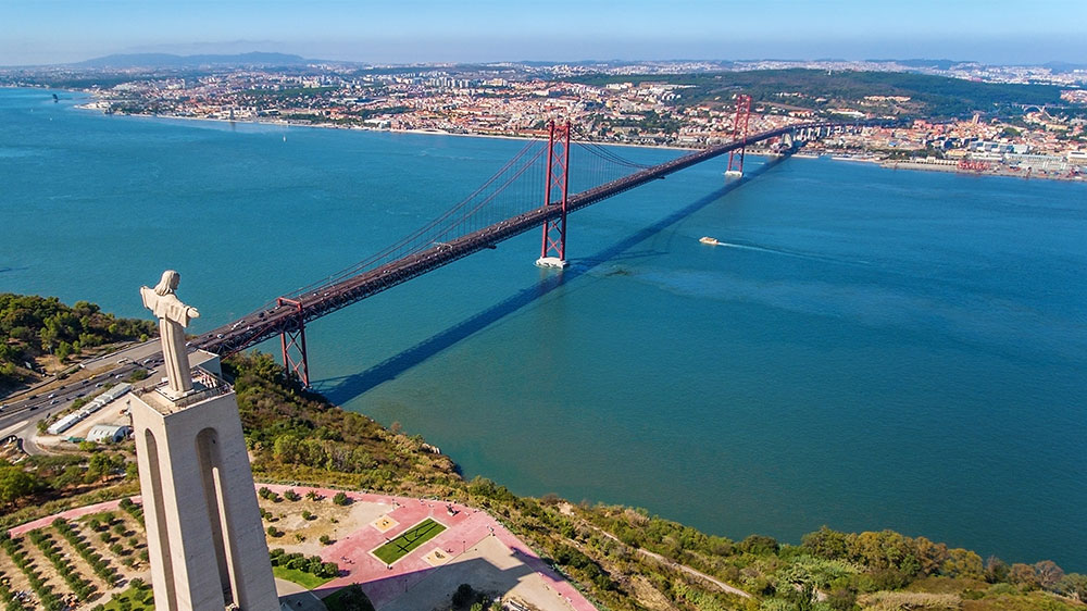 blauwasser_revier_portugal_ponte_25_abril