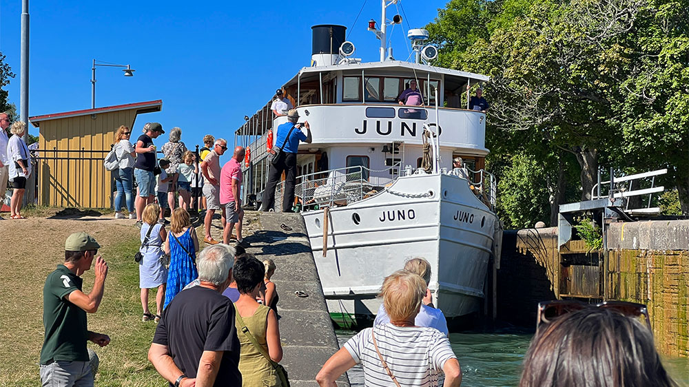 blauwasser_revier_schweden_goeta-kanal_information_schaulustige