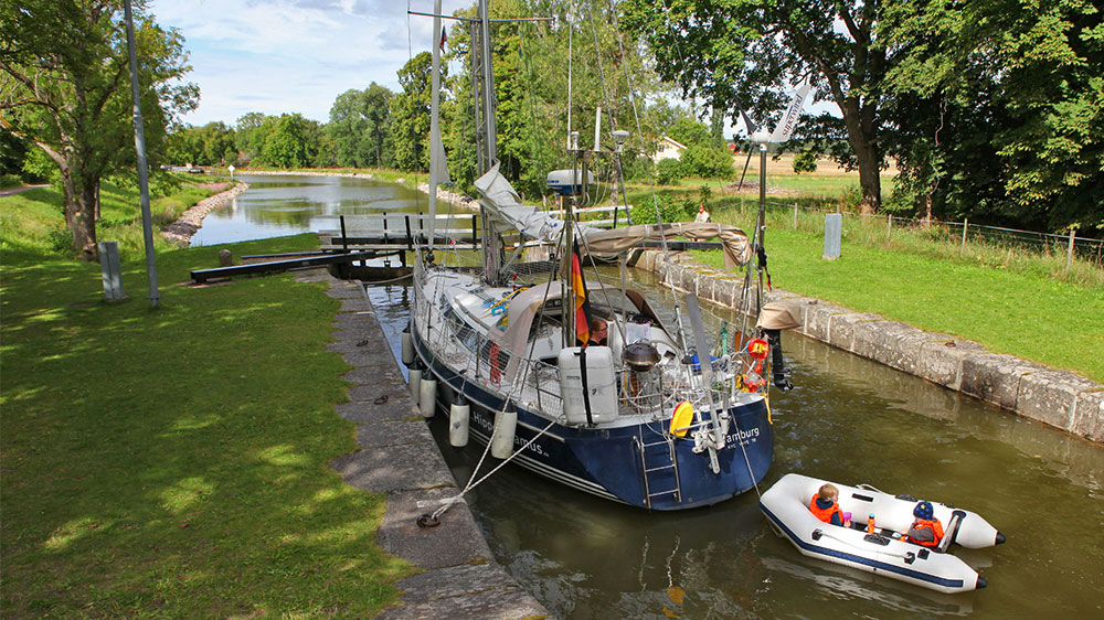 blauwasser_revier_schweden_goeta-kanal_information_schleuse