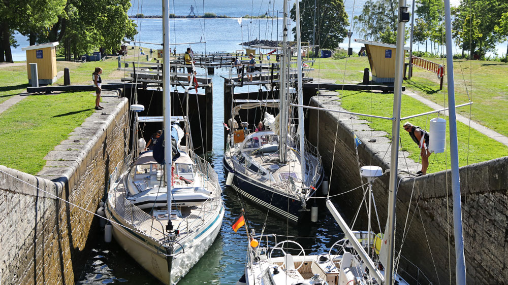 blauwasser_revier_schweden_goeta-kanal_information_schleusentreppe