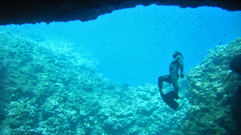 blauwasser_revier_tonga_vavau_hoehle_3
