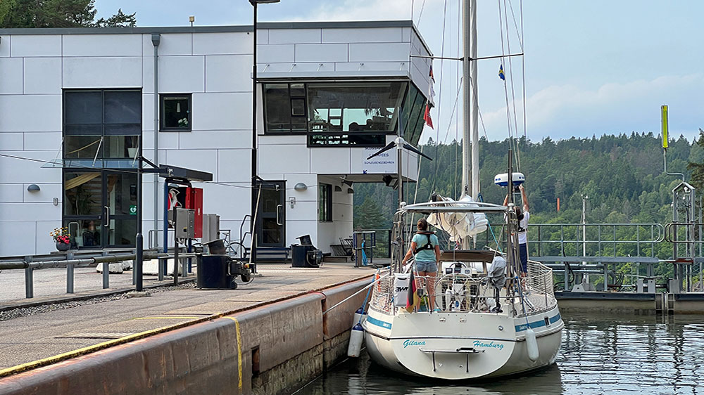 blauwasser_revier_trollhaette_kanal_schweden_bezahlung