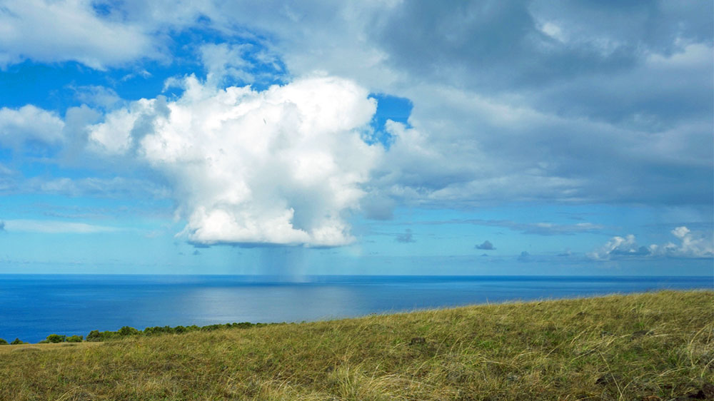 blauwasser_revierbericht_suedpazifik_osterinsel_wolken