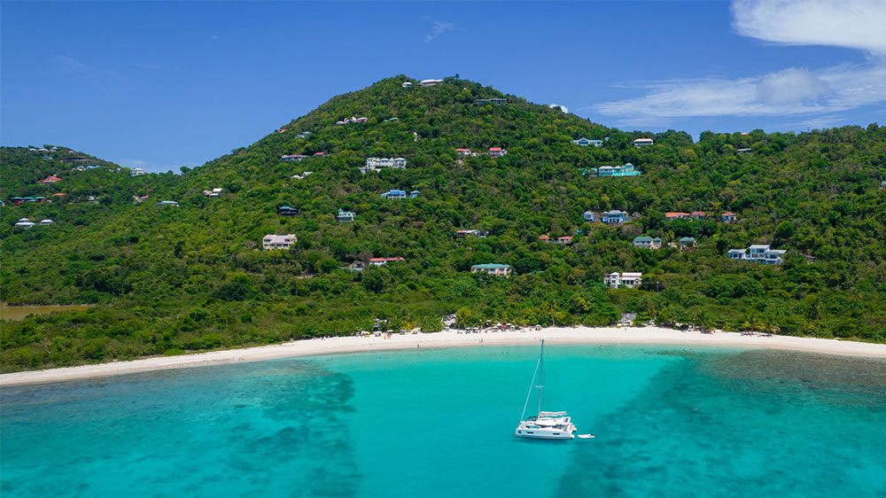 blauwasser_revierbericht_tipps_bvi_smugglers_cove_drohne