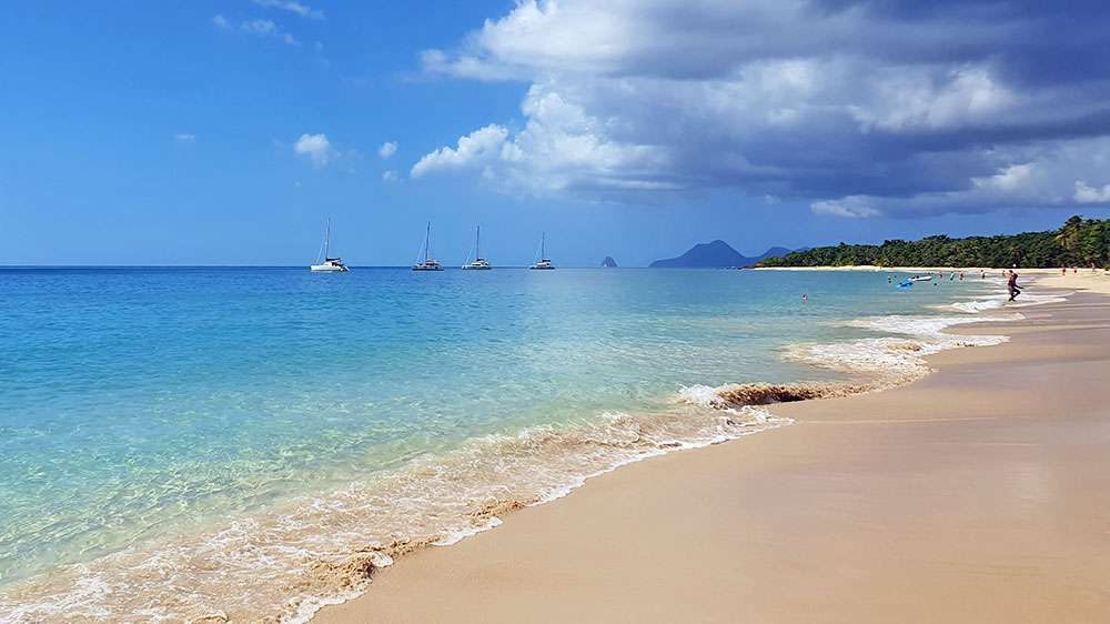 blauwasser_reviere_karibik_windward_islands_11_top_spots_salines_strand