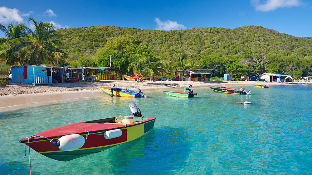 blauwasser_reviere_karibik_windward_islands_11_top_spots_salt_whistle_bay_gastro