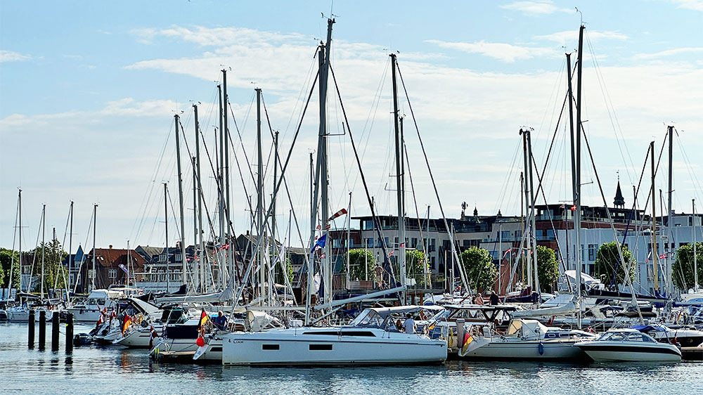 blauwasser_reviere_stroemung_daenemark_svendborg_sund_stadthafen