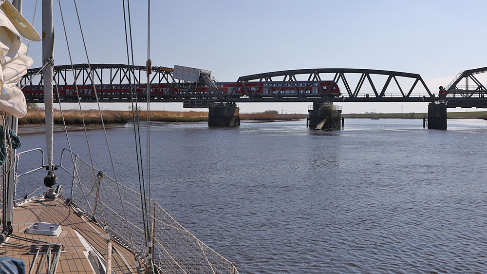 blauwasser_revierinfo_eider_nordsee_nok_bruecke_friedrichstadt