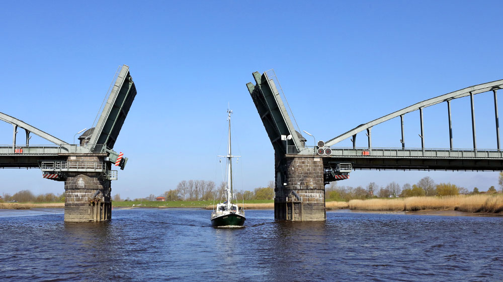 blauwasser_revierinfo_eider_nordsee_nok_bruecke_oeffnung