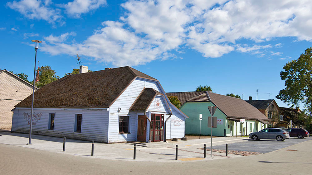 blauwasser_revierinformation_baltikum_lettland_haus_salacgriva