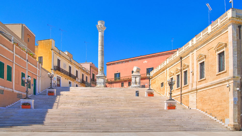 blauwasser_revierinformation_italien_adria_brindisi_saeule