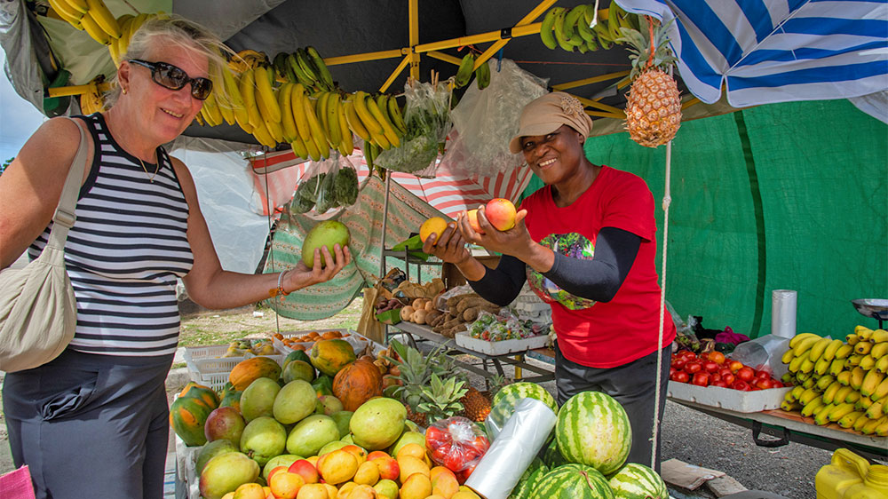 blauwasser_revierinformation_karibik_antigua_obststand