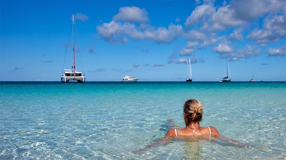 blauwasser_revierinformation_karibik_barbuda_schwimmen