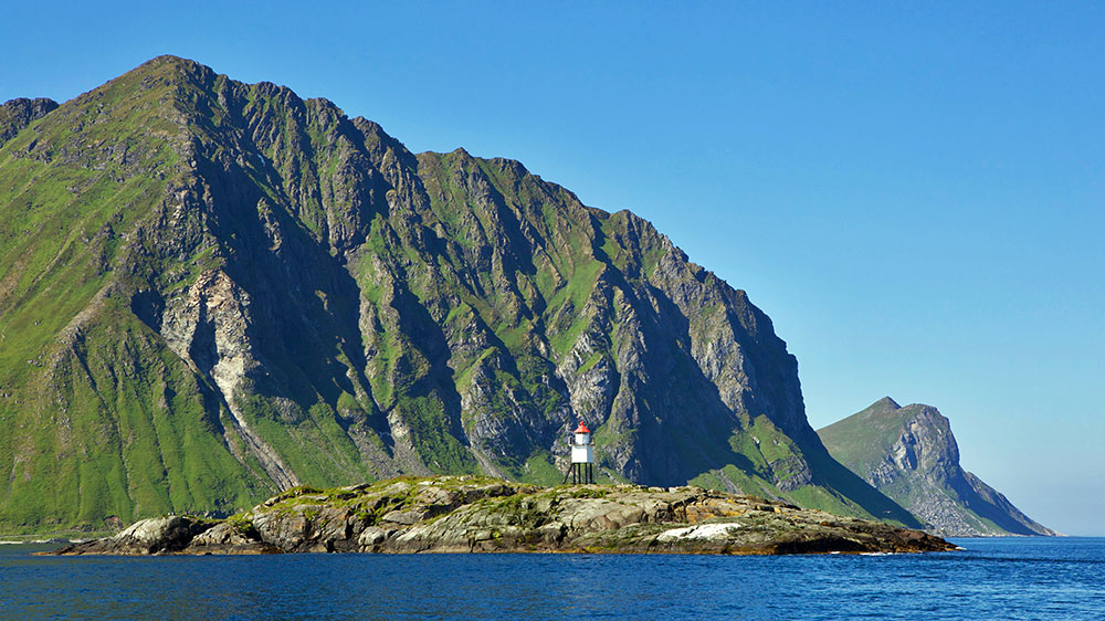 blauwasser_revierinformation_norwegen_lofoten_steilhang