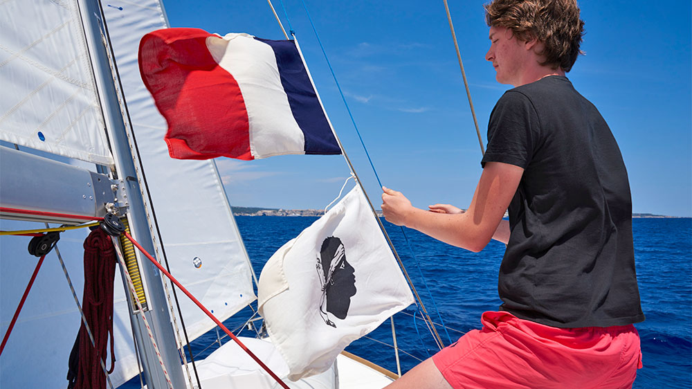 blauwasser_revierinformation_sardinien_nordosten_flaggenwechsel