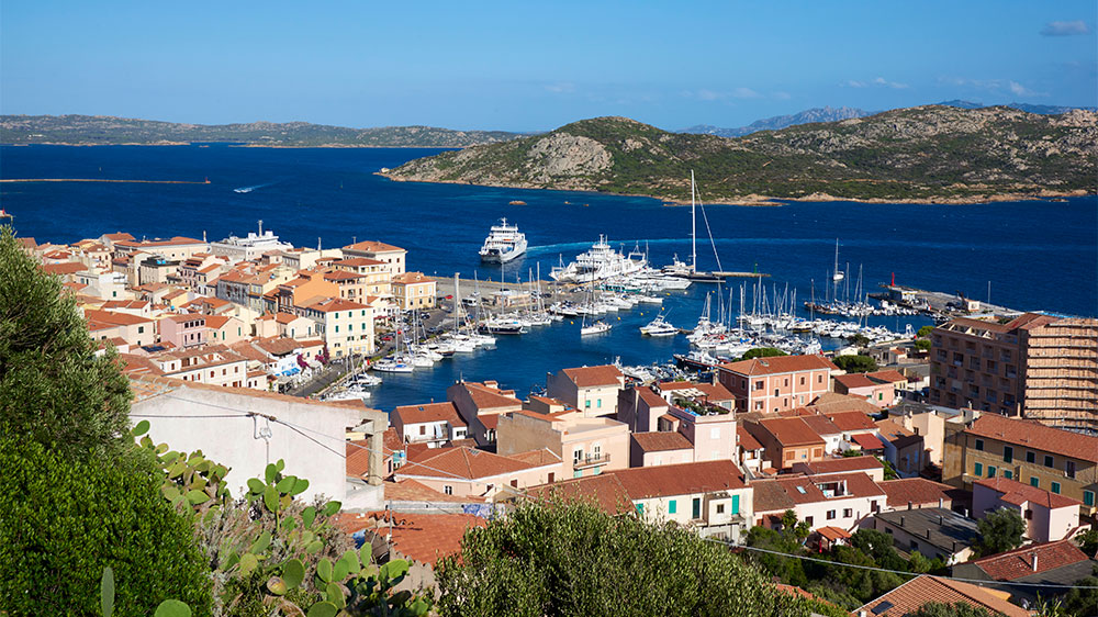 blauwasser_revierinformation_sardinien_nordosten_hafen_maddalena