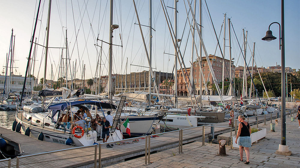 blauwasser_revierinformation_sardinien_sued_cagliari_stadthafen