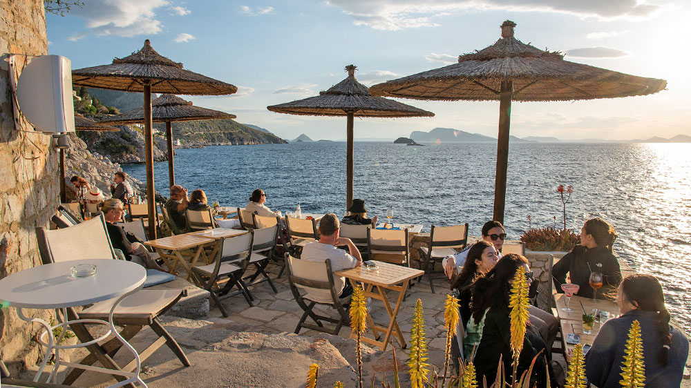 blauwasser_revierinformation_saronischer_golf_hydra_sunset_bar