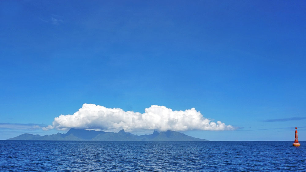 blauwasser_revierinformation_suedpazifik_tahiti_moorea_blick_auf_moorea