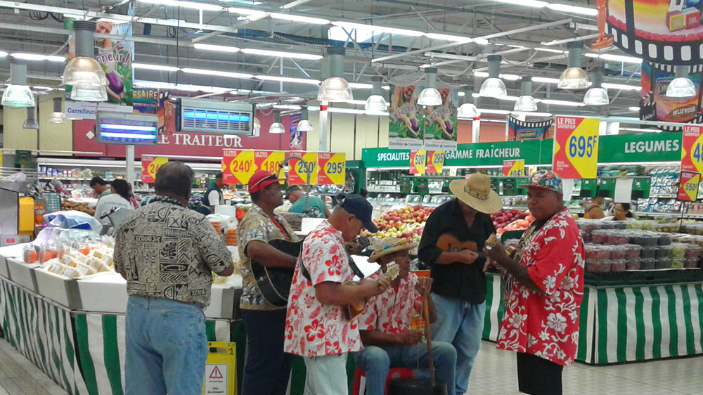 blauwasser_revierinformation_suedpazifik_tahiti_moorea_musik_megasupermarkt