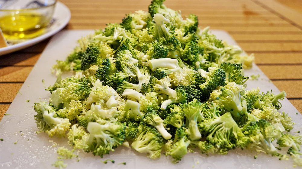 blauwasser_rezepte_broccolipasta_vorbereitung