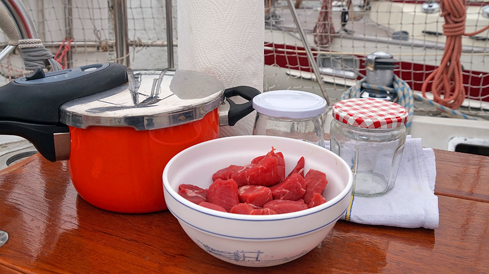 blauwasser_rezepte_eingekochtes_fleisch_zutaten
