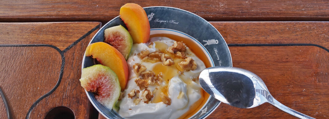 blauwasser_rezepte_griechischer_joghurt_header