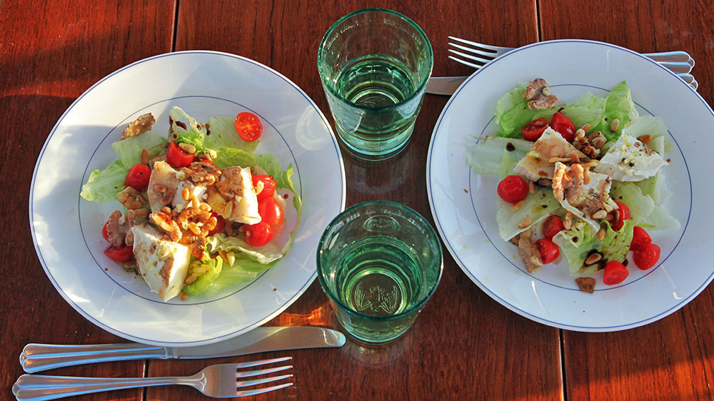 blauwasser_rezepte_mallorquinischer_salat_fertiges_gericht