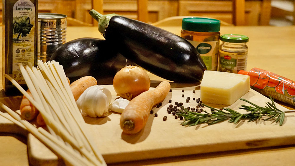 blauwasser_rezepte_nudeln_mit_auberginensauce_zutaten