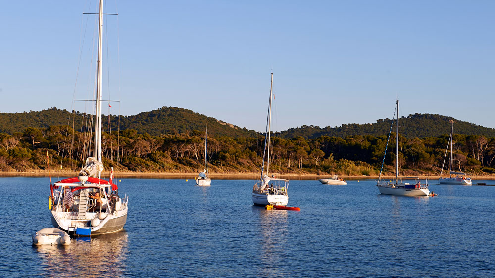 blauwasser_ri_iles_hyeres_ankerbucht