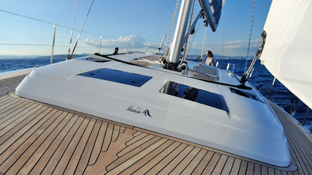 blauwasser_richtig_und_sicher_chartern_yachtauswahl_selbstwendefock