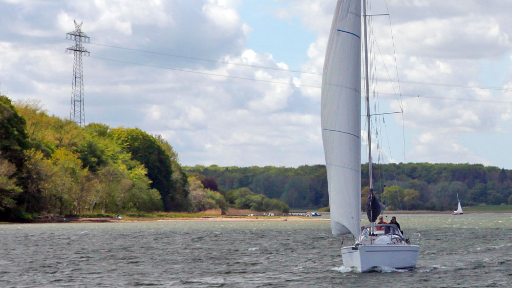 blauwasser_schlei_revierinformation_segeln_hochspannung