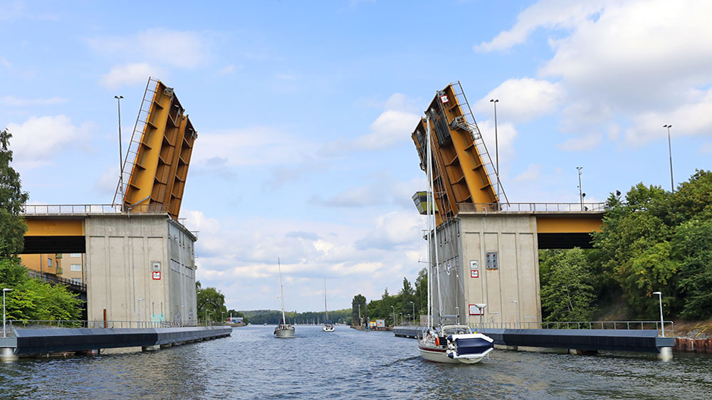 blauwasser_schweden_bruecken_schleusen_kanaele_maelarbron