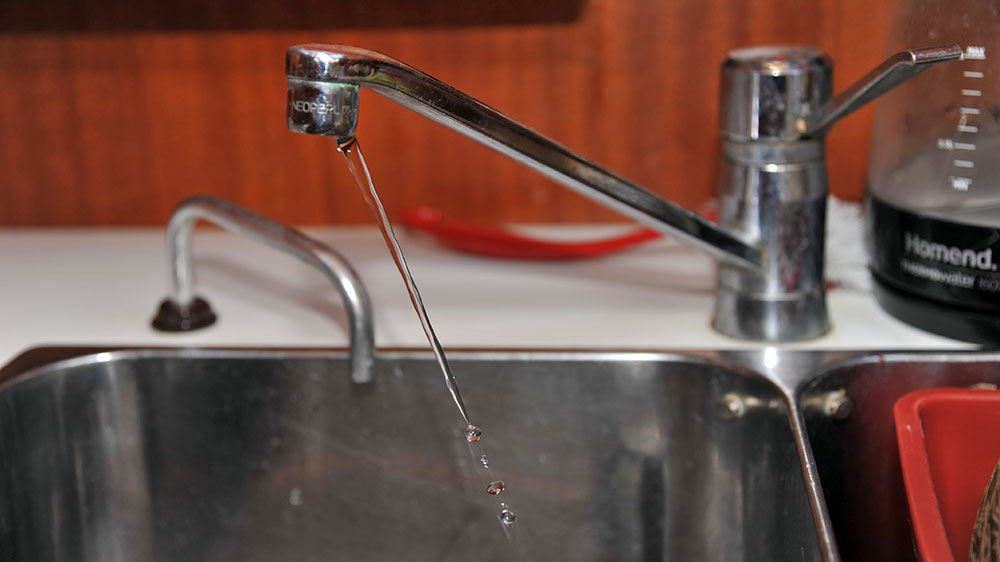 blauwasser_seekrankheit_konfliktmodell_wasserhahn