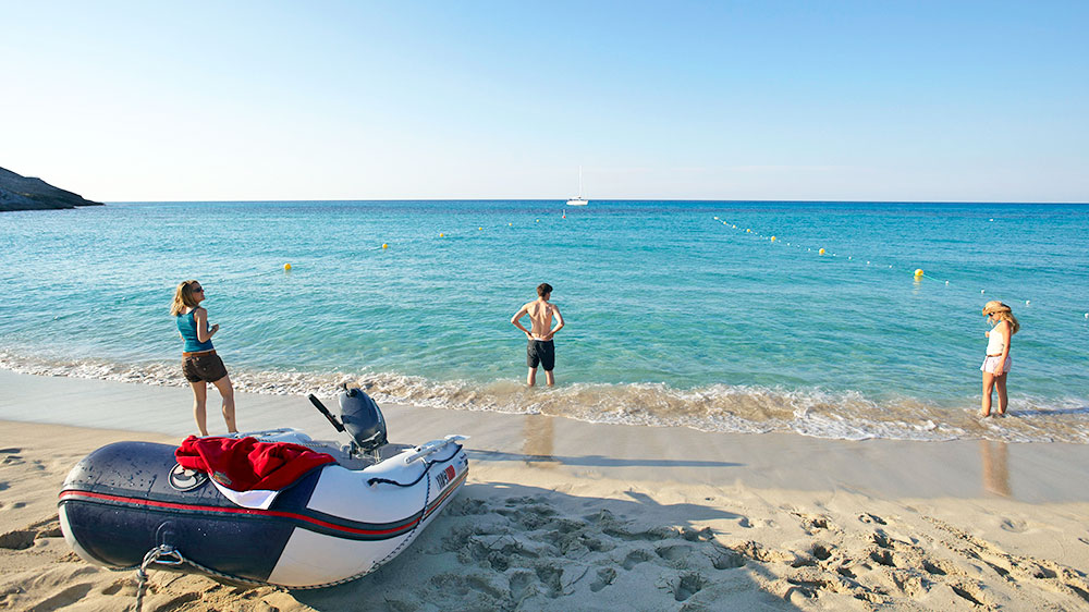 blauwasser_segeln_charter_balearen_mallorca_cala_mesquida