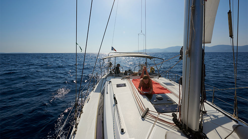 blauwasser_segeln_charter_frankreich_cote_azur_segeln_blaues_meer